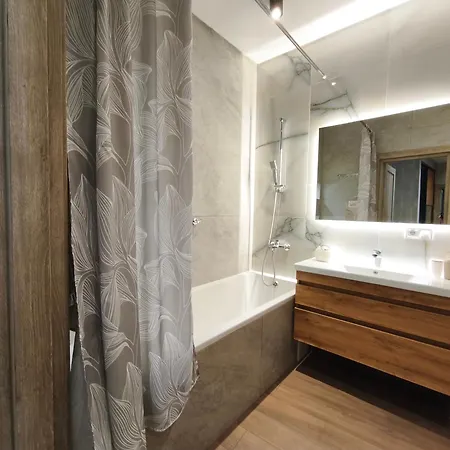 каманiна,жк 32 перлина Apartment Odesa